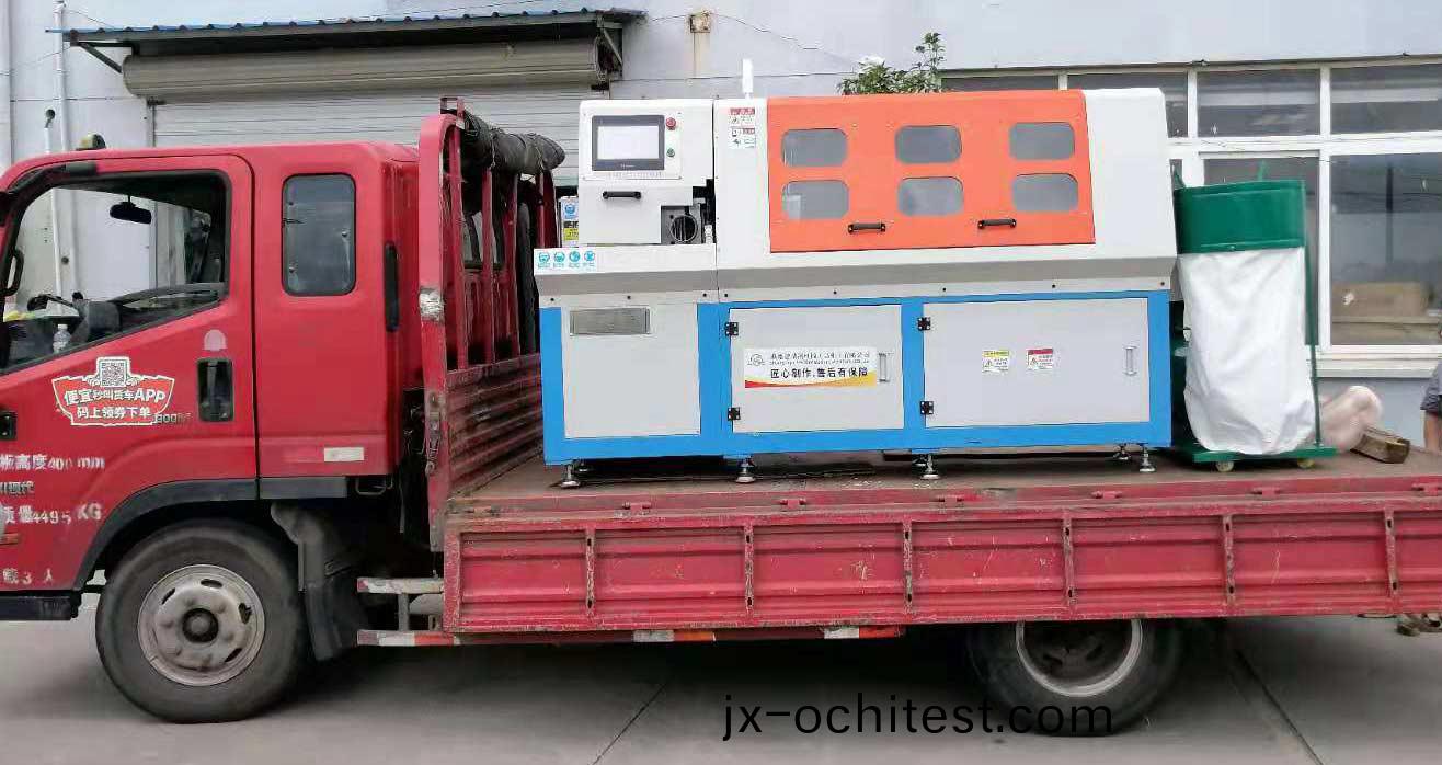 分離(li)式鋁材切割機(ji)齣貨圖(tu)1